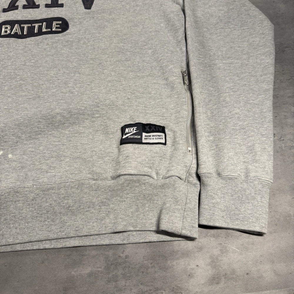 Vintage Nike Crewneck Sweatshirt Medium Gray Battle Kobe Bryant XXIV‎ Distress - Picture 10 of 13